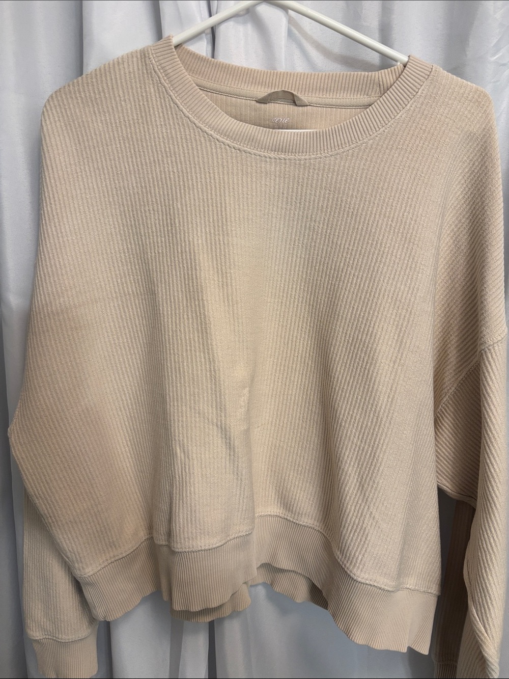 Aerie Medium PTP 27 Cream Women's Ribbed Cropped Crewneck Sweater